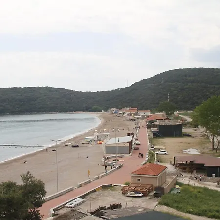 Beachfront Palma - Jaz Гостьовий будинок Будва