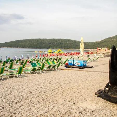 Beachfront Palma - Jaz Гостьовий будинок Будва