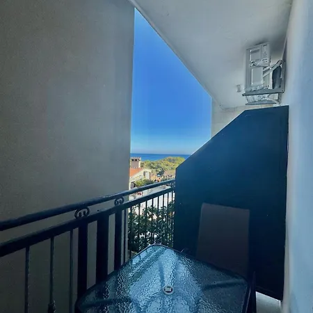 Beachfront Palma - Jaz Гостьовий будинок Будва