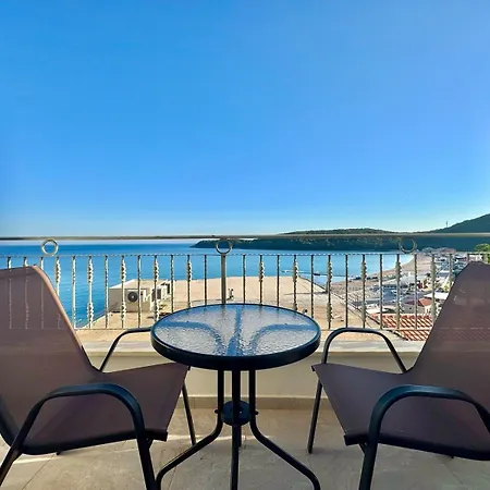 Beachfront Palma - Jaz