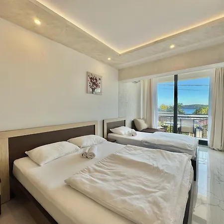 Beachfront Palma - Jaz Гостьовий будинок
